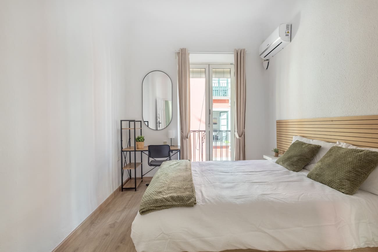 Long-term private room Granada