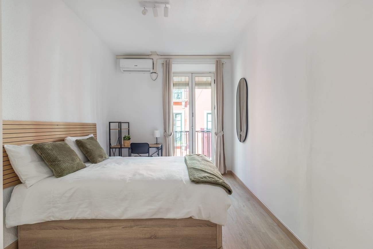 single room for rent Granada international long stay