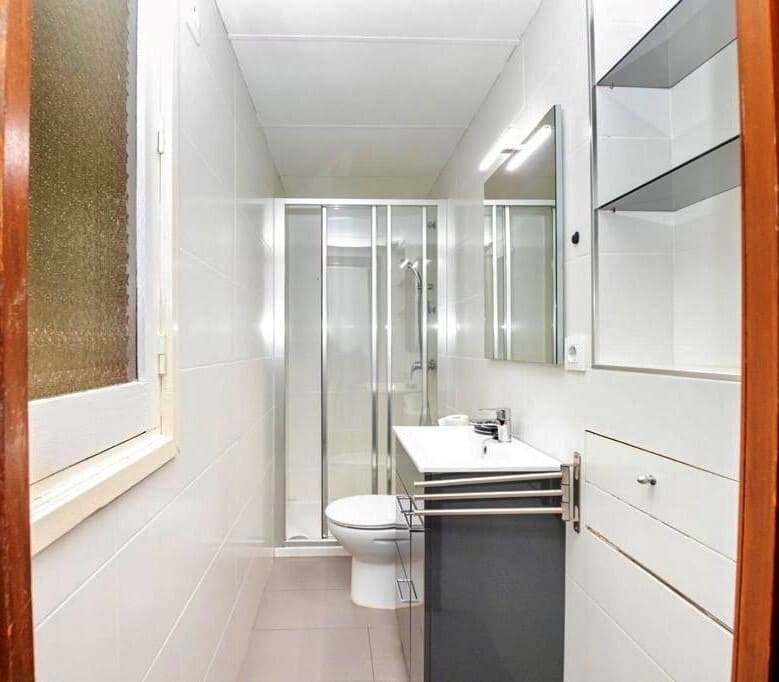 Young professional housing Granada