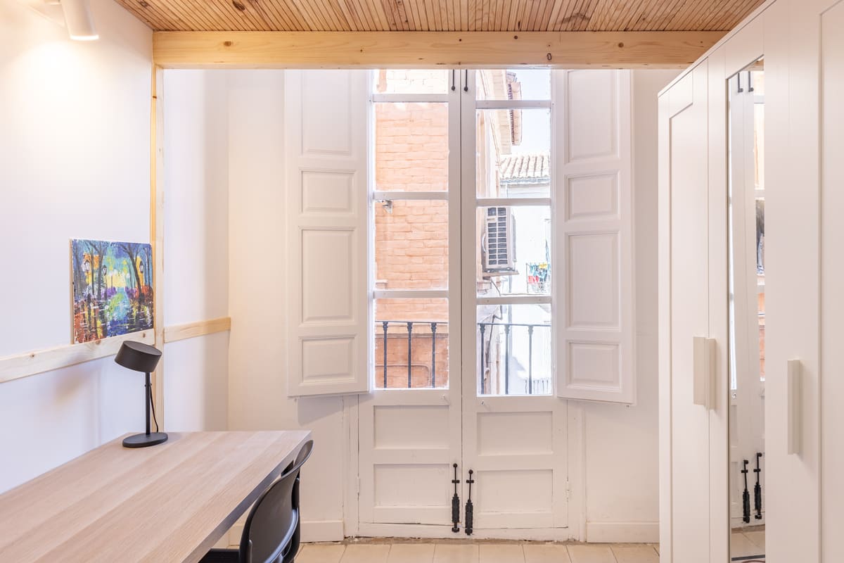 single rooms for rent cathedral granada