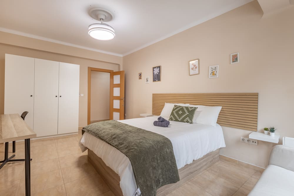 Student room share international Granada center